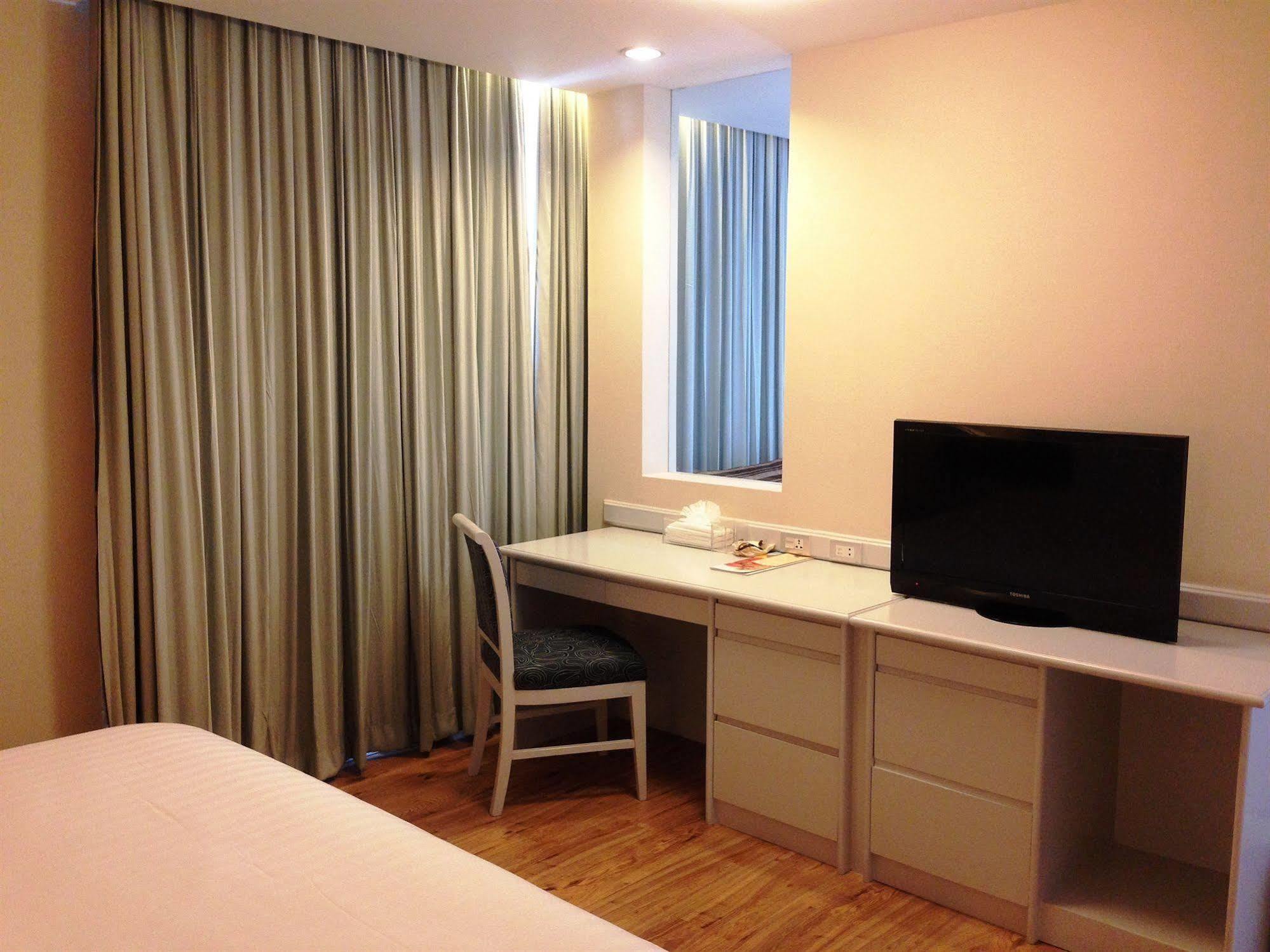 The City Hotel Sriracha By Bbh Japan Си Рача Екстериор снимка